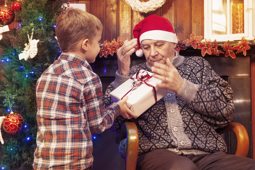 Holiday Gatherings Reveal Changes in Elderly Family Members
